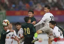 新疆队在与天津队的对阵中获得胜利了吗